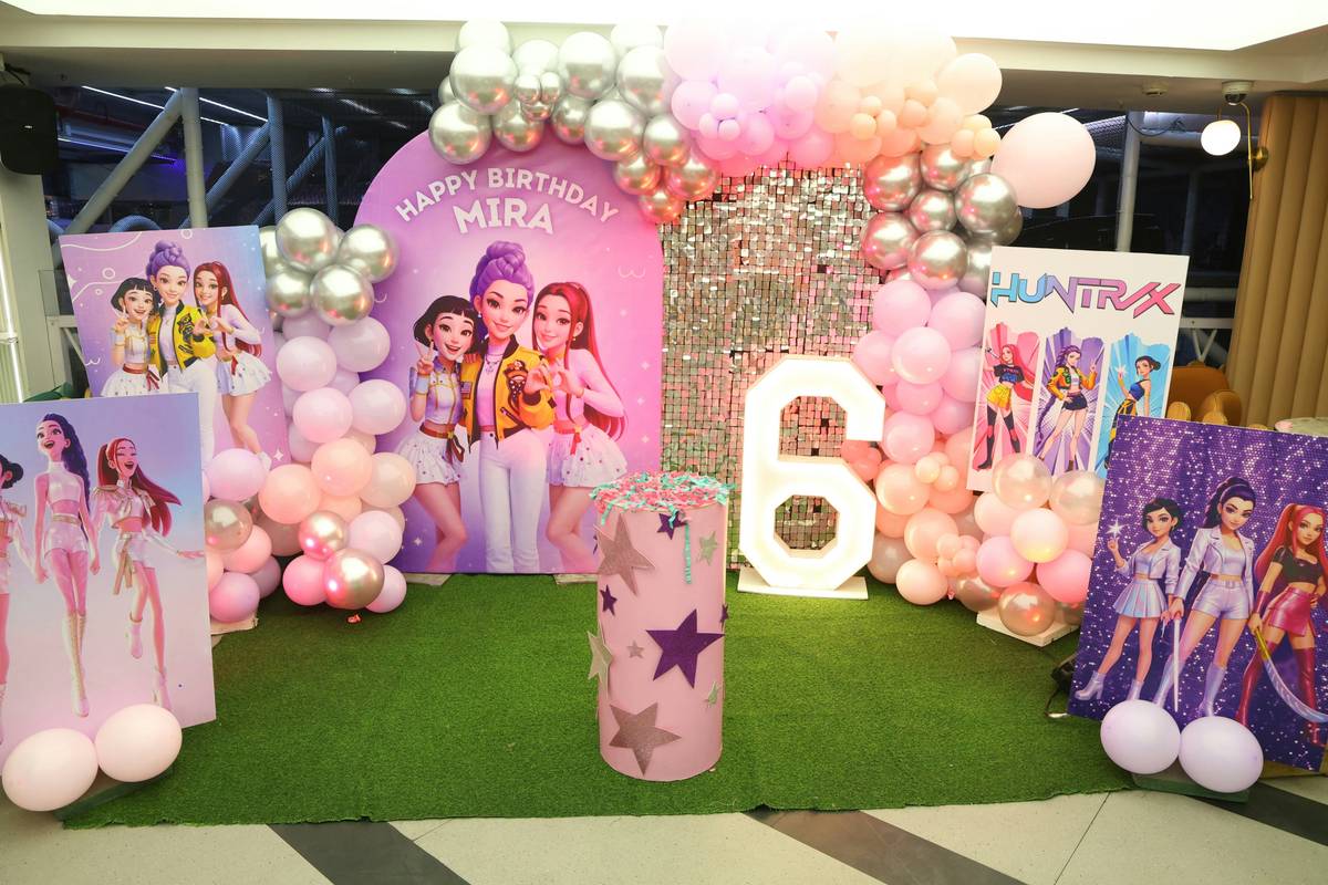 Infographic showing how themed decor increases emotional engagement and photo-sharing at children's birthday parties