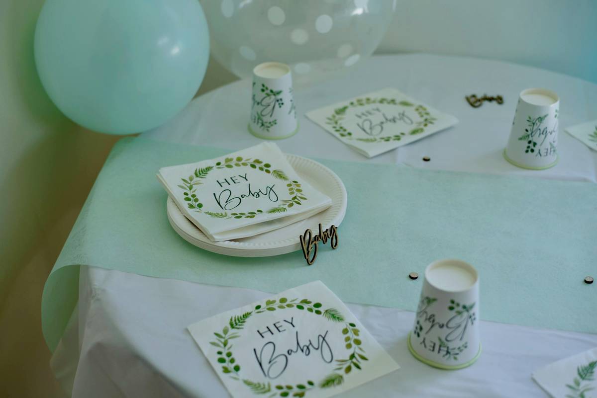 birthday plates dollar tree: The Smart Party Host’s Secret Weapon